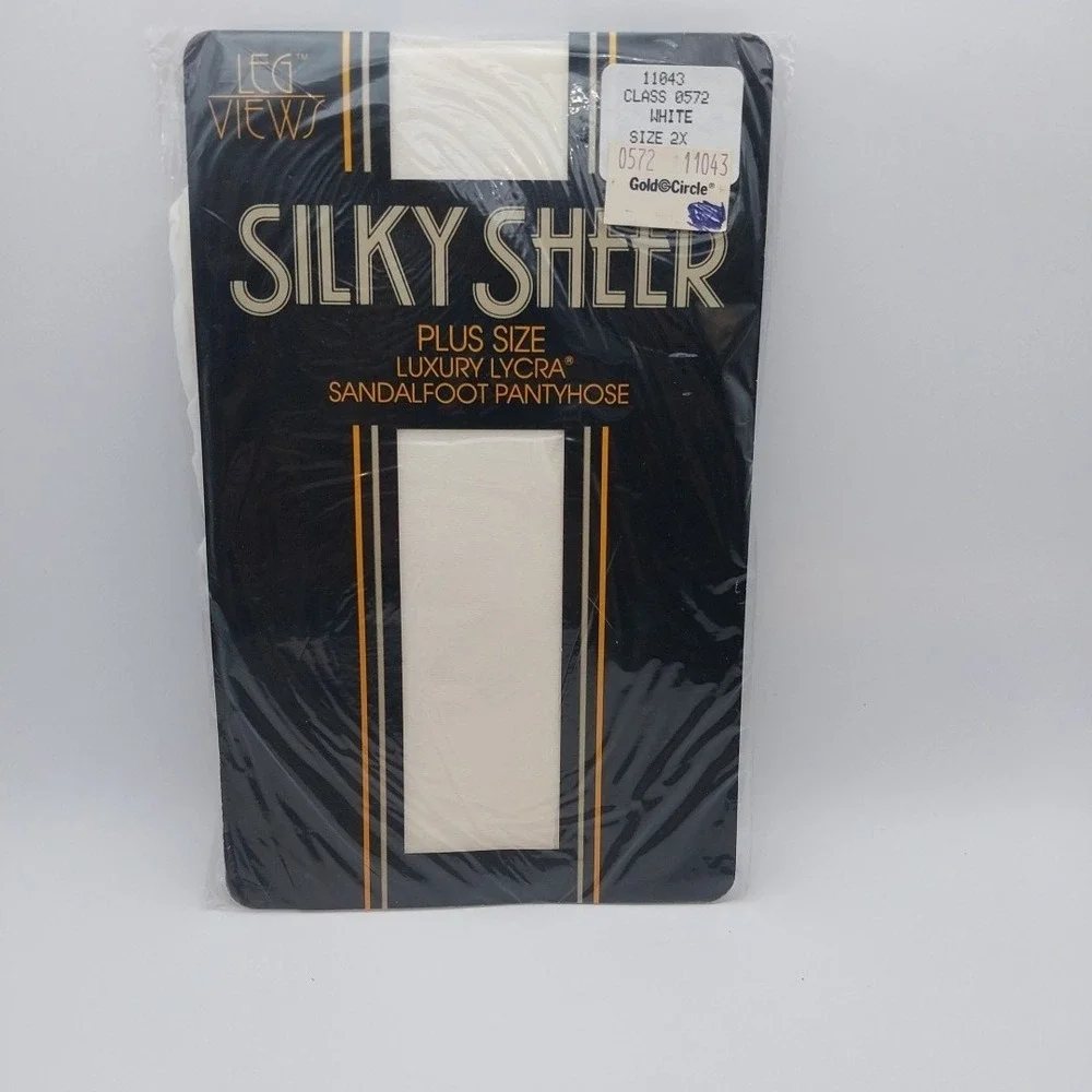 Vtg. 2X Pantyhose Ivory (White) Sandalfoot Silky Sheer Luxury Lycra  Leg Views